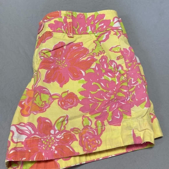 Lilly Pulitzer - Picture 6 of 8